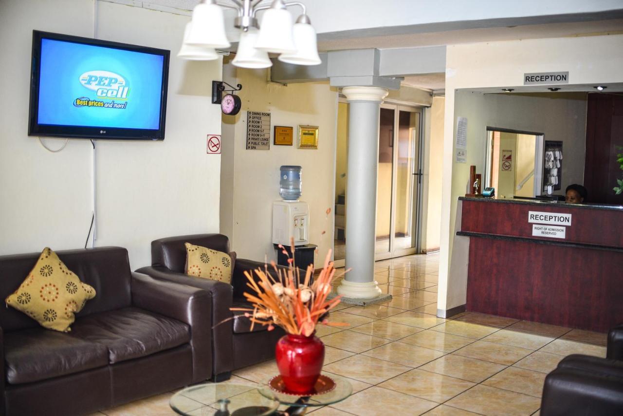 Tshedza Guest Lodge Louis Trichardt Exterior photo